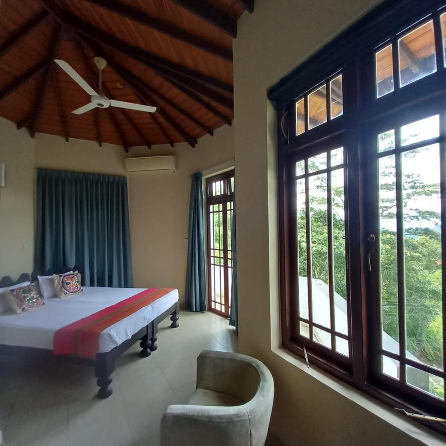 Crown Hills Kandy Inn Eksteriør billede