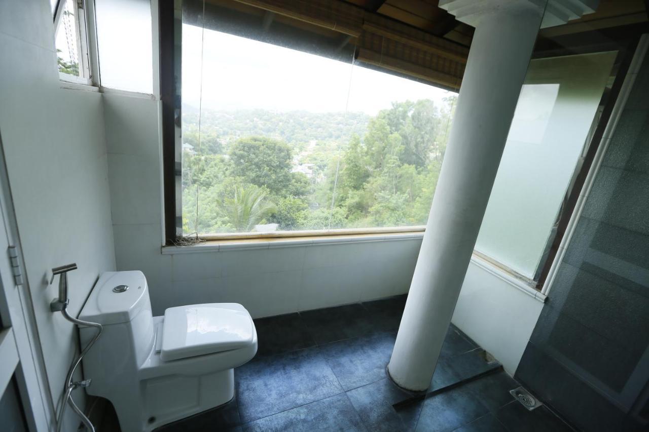 Crown Hills Kandy Inn Eksteriør billede