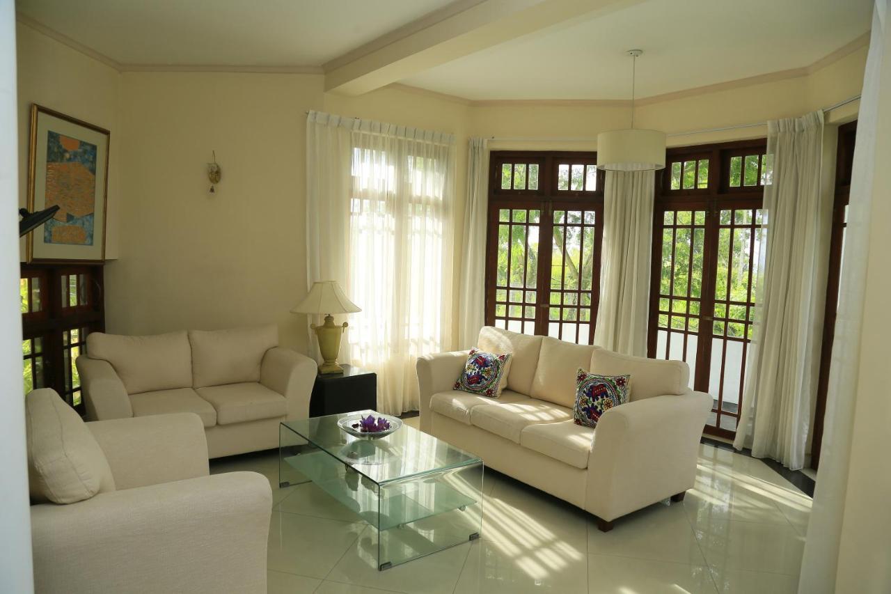 Crown Hills Kandy Inn Eksteriør billede